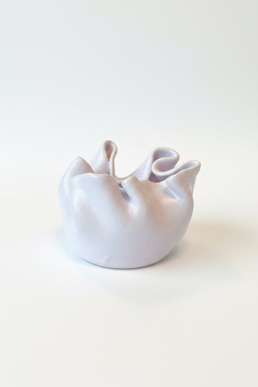Mini light lavender wavy clinched vase
