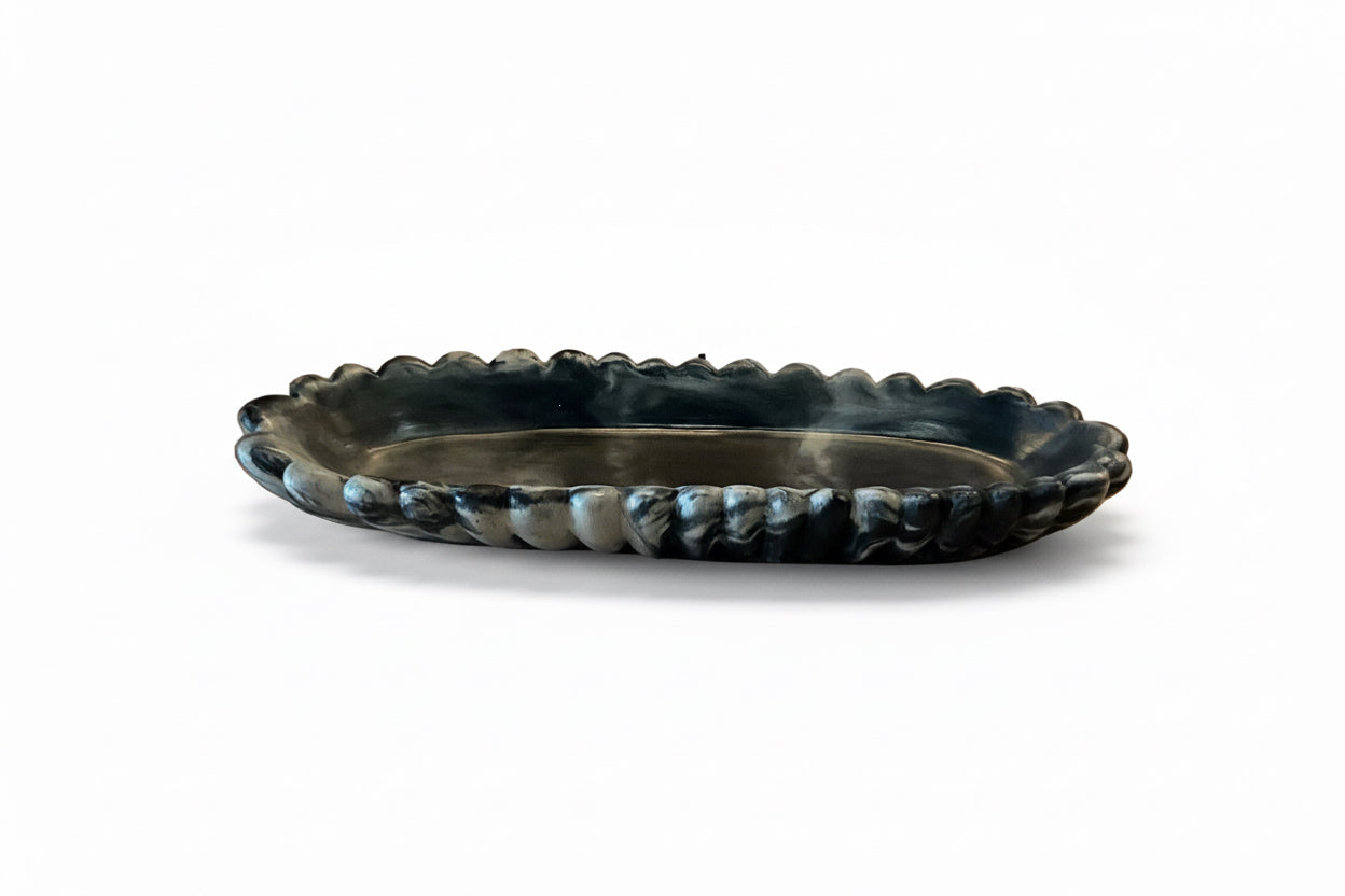 Handmade concrete bowl with marble finish from Atelier La Rouleuse, large FORMA XXL design, showcasing its textured surface and elegant shape.