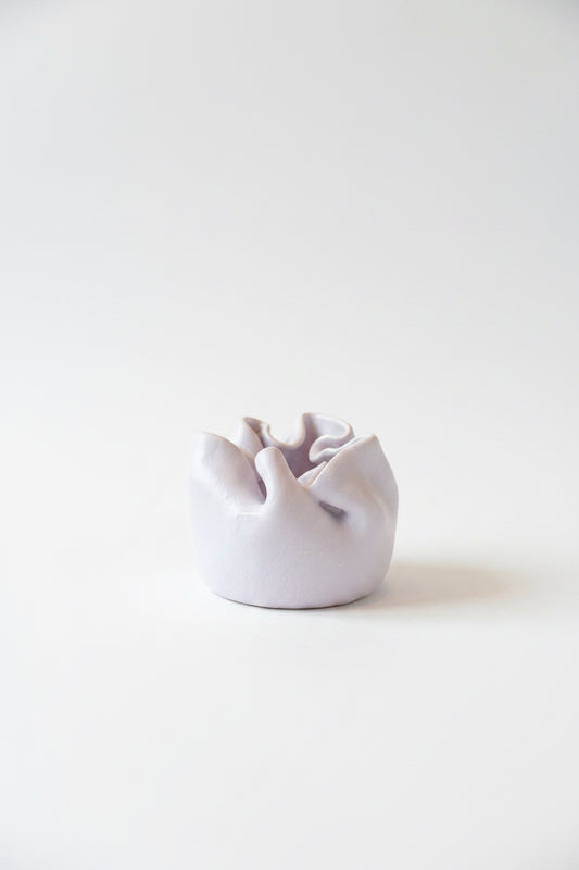 Mini light lavender wavy clinched vase