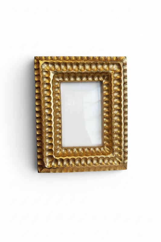 Verona Carved Gilt Frame 4” x 6”