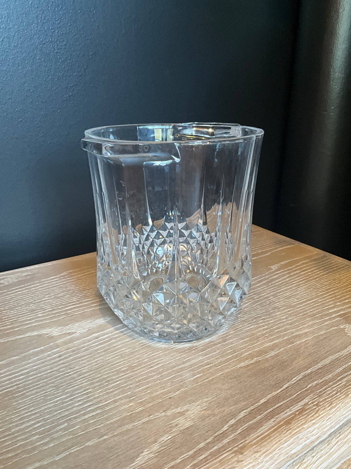 Cristal D'Arques Durand Longchamp champagne bucket with clear glass and elegant design, perfect for chilling champagne bottles.